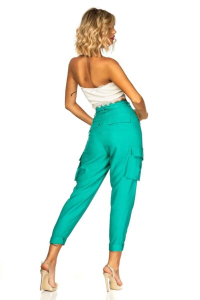 Pantaloni in tessuto tipo lino di colore verde