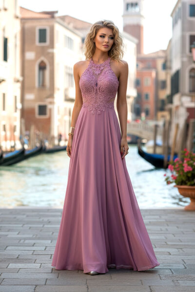 Elegante abito svasato con la schiena scoperta